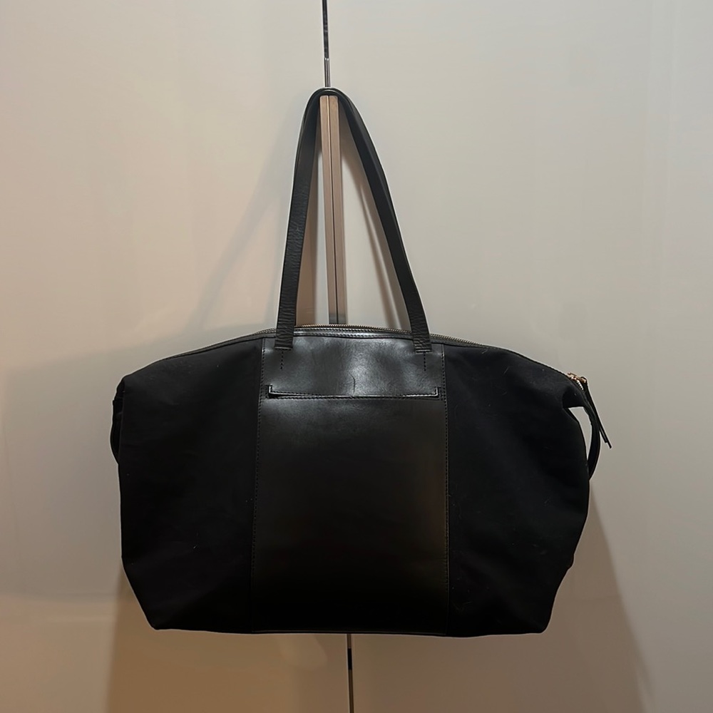 Cuyana Le Sud Overnight Weekender